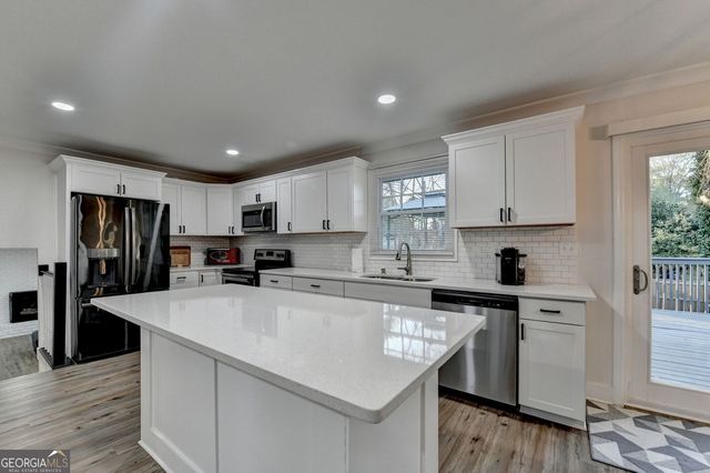 4087 Signal Ridge SW, Lilburn, GA 30047