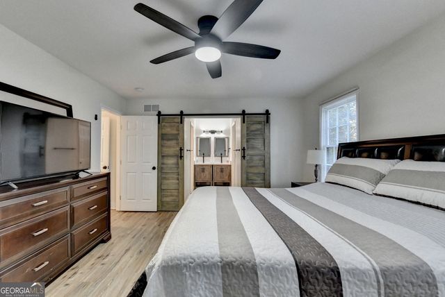 4087 Signal Ridge SW, Lilburn, GA 30047