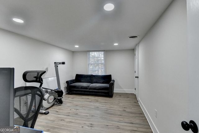 4087 Signal Ridge SW, Lilburn, GA 30047