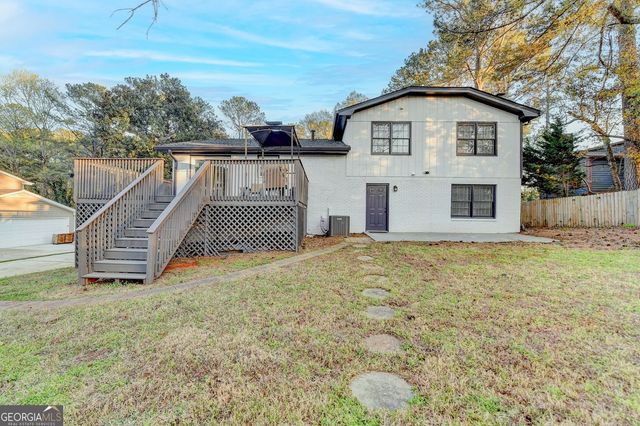 4087 Signal Ridge SW, Lilburn, GA 30047