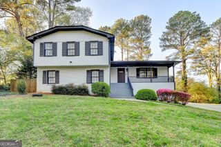 4087 Signal Ridge SW, Lilburn, GA 30047