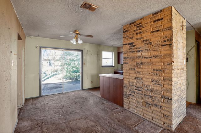 404 Nathan Street, Burleson, TX 76028