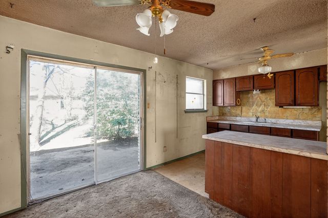 404 Nathan Street, Burleson, TX 76028