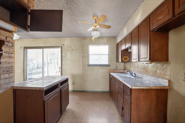 404 Nathan Street, Burleson, TX 76028