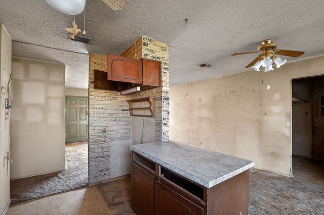 404 Nathan Street, Burleson, TX 76028