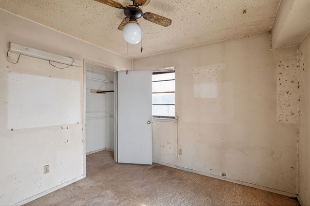 404 Nathan Street, Burleson, TX 76028