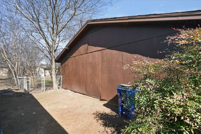 404 Nathan Street, Burleson, TX 76028