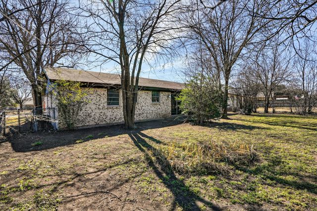404 Nathan Street, Burleson, TX 76028