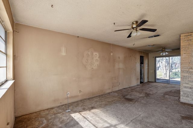 404 Nathan Street, Burleson, TX 76028