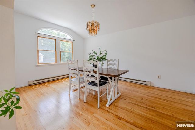 1 Bantry Court, Vernon, NJ 07422