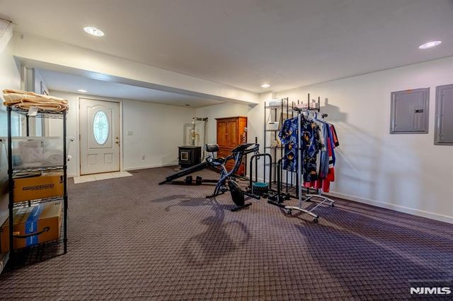 1 Bantry Court, Vernon, NJ 07422