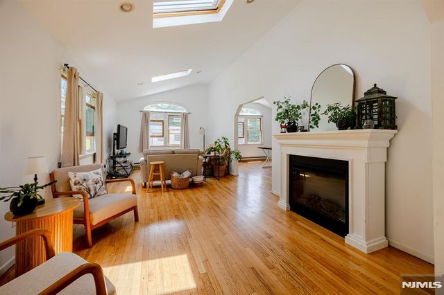 1 Bantry Court, Vernon, NJ 07422