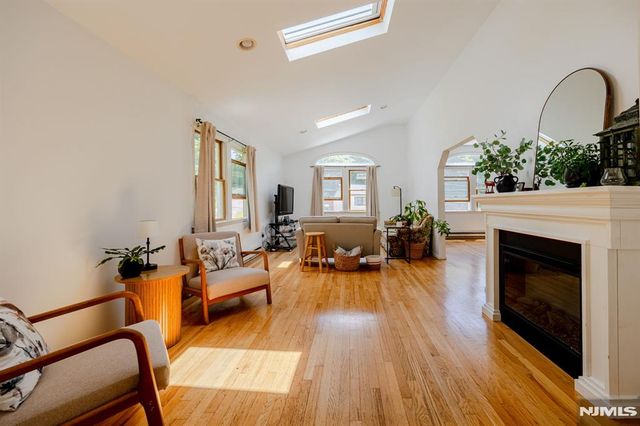 1 Bantry Court, Vernon, NJ 07422