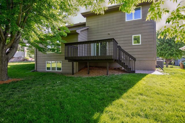 6814 NW 56th Street, Johnston, IA 50131