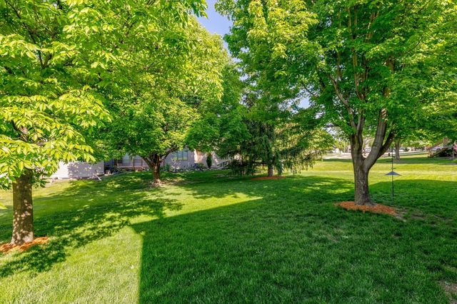 6814 NW 56th Street, Johnston, IA 50131