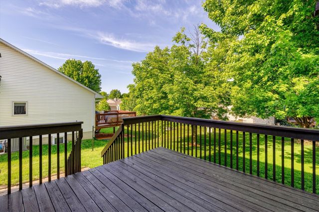 6814 NW 56th Street, Johnston, IA 50131