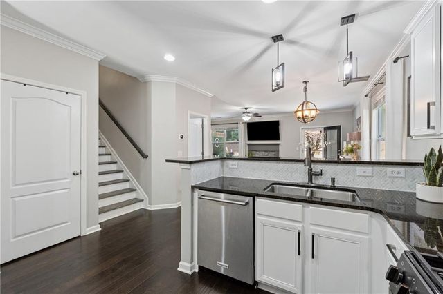 1076 Firethorne Pass, Cumming, GA 30040