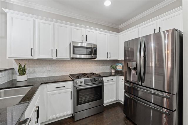 1076 Firethorne Pass, Cumming, GA 30040