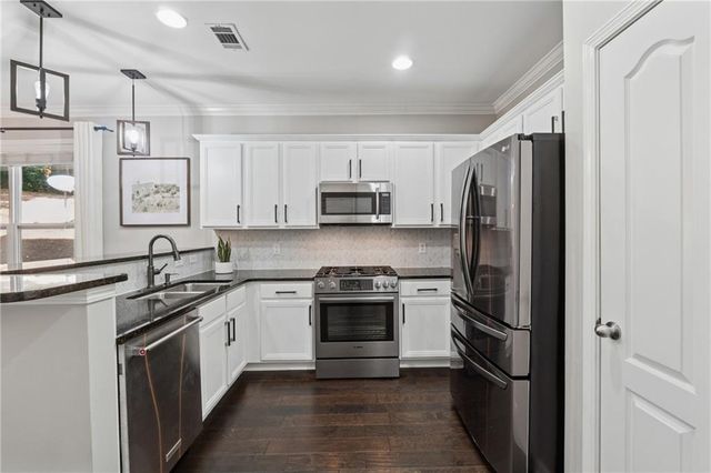 1076 Firethorne Pass, Cumming, GA 30040