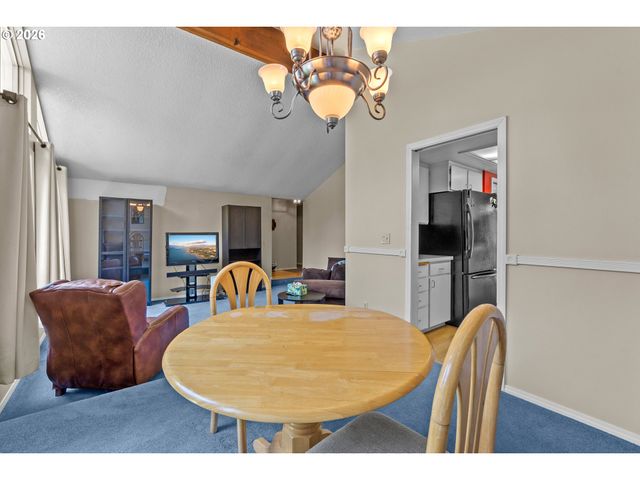 21886 Sw MARTINAZZI Ave, Tualatin, OR 97062