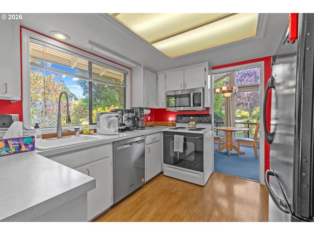 21886 Sw MARTINAZZI Ave, Tualatin, OR 97062