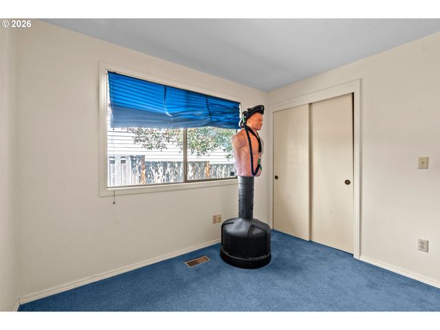 21886 Sw MARTINAZZI Ave, Tualatin, OR 97062