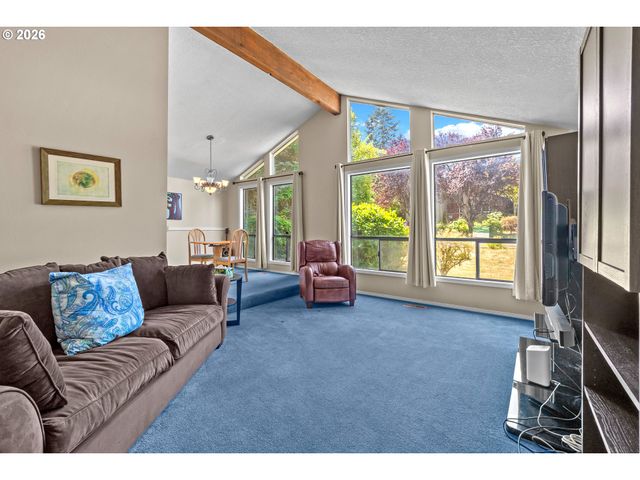21886 Sw MARTINAZZI Ave, Tualatin, OR 97062
