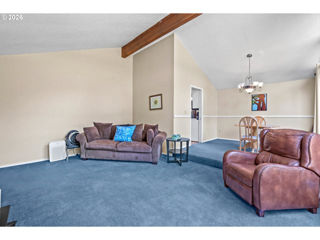 21886 Sw MARTINAZZI Ave, Tualatin, OR 97062