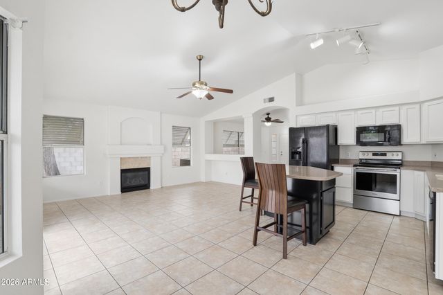 15661 W HAMMOND Drive, Goodyear, AZ 85338