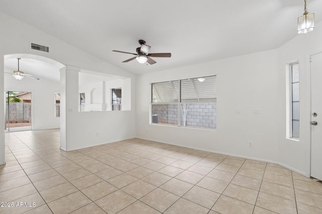 15661 W HAMMOND Drive, Goodyear, AZ 85338