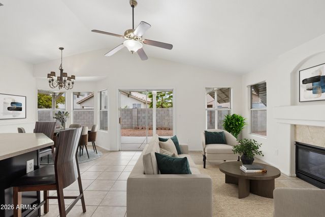 15661 W HAMMOND Drive, Goodyear, AZ 85338