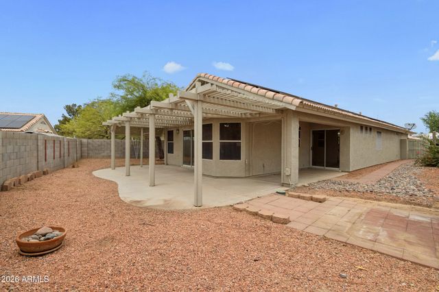 15661 W HAMMOND Drive, Goodyear, AZ 85338