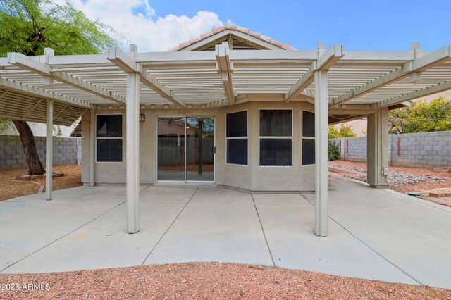 15661 W HAMMOND Drive, Goodyear, AZ 85338