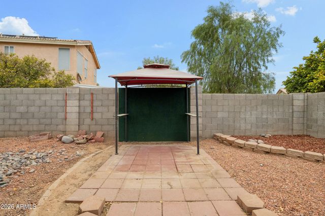 15661 W HAMMOND Drive, Goodyear, AZ 85338