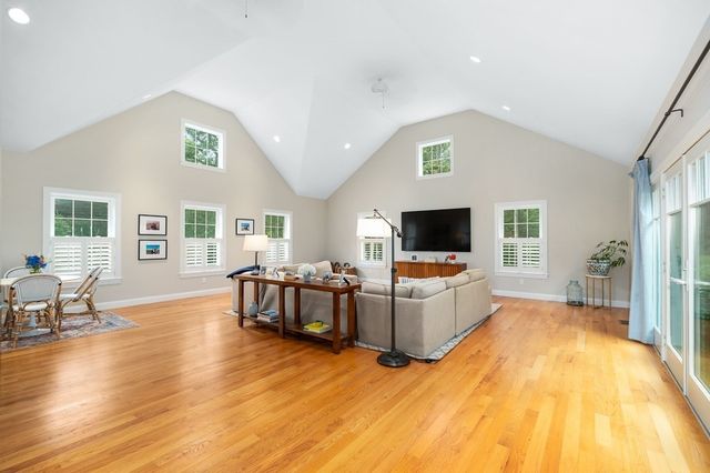 14 Overledge Road, Manchester, MA 01944