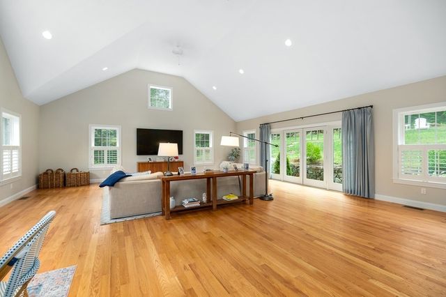 14 Overledge Road, Manchester, MA 01944