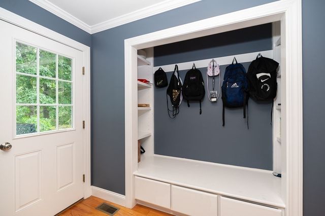 14 Overledge Road, Manchester, MA 01944