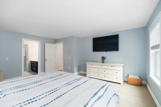 14 Overledge Road, Manchester, MA 01944
