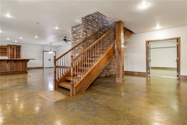 15533 Haynes Road, Rogers, AR 72756