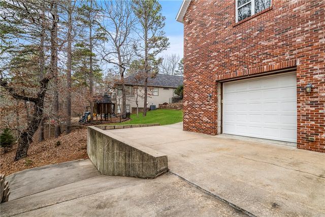 15533 Haynes Road, Rogers, AR 72756