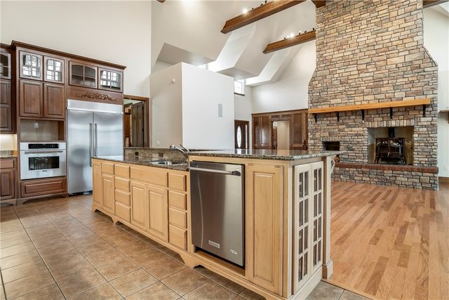 15533 Haynes Road, Rogers, AR 72756