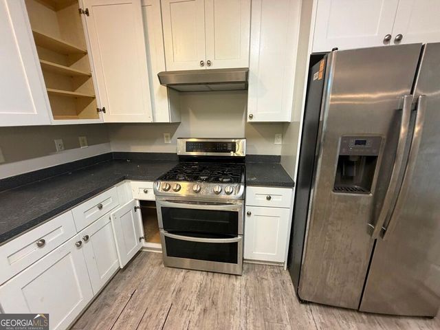 3094 Ashwood Grove Park, Snellville, GA 30078