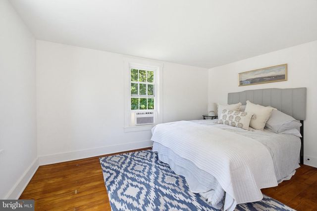14 N LOCUST ST, Lititz, PA 17543