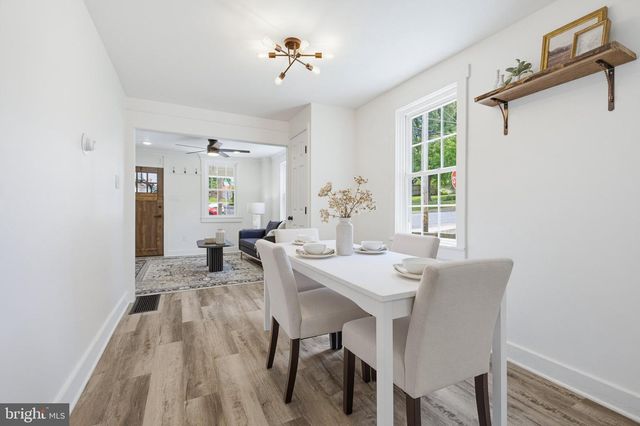 14 N LOCUST ST, Lititz, PA 17543