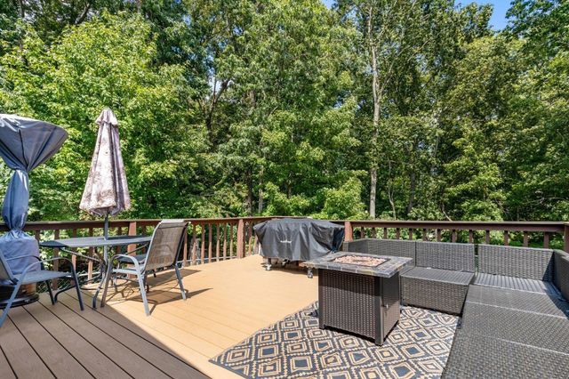 27 Lyman Rd, Framingham, MA 01701