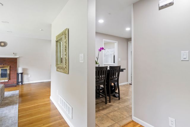 27 Lyman Rd, Framingham, MA 01701