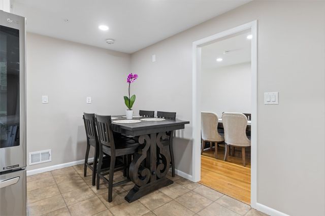 27 Lyman Rd, Framingham, MA 01701