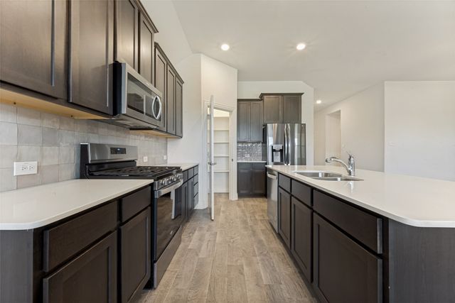 11000 Ranchera Drive, Aubrey, TX 76227