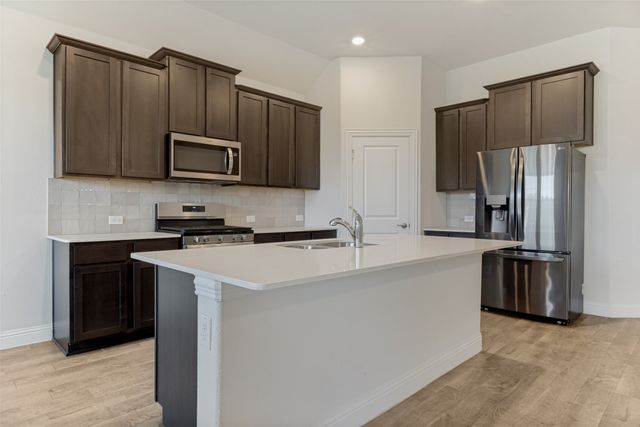 11000 Ranchera Drive, Aubrey, TX 76227