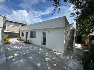 1670 SW 11th Ter Back, Miami, FL 33135